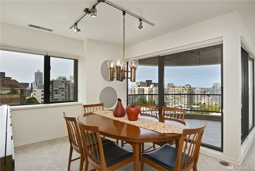 Property Photo:  1301 Spring St #12F  WA 98104 