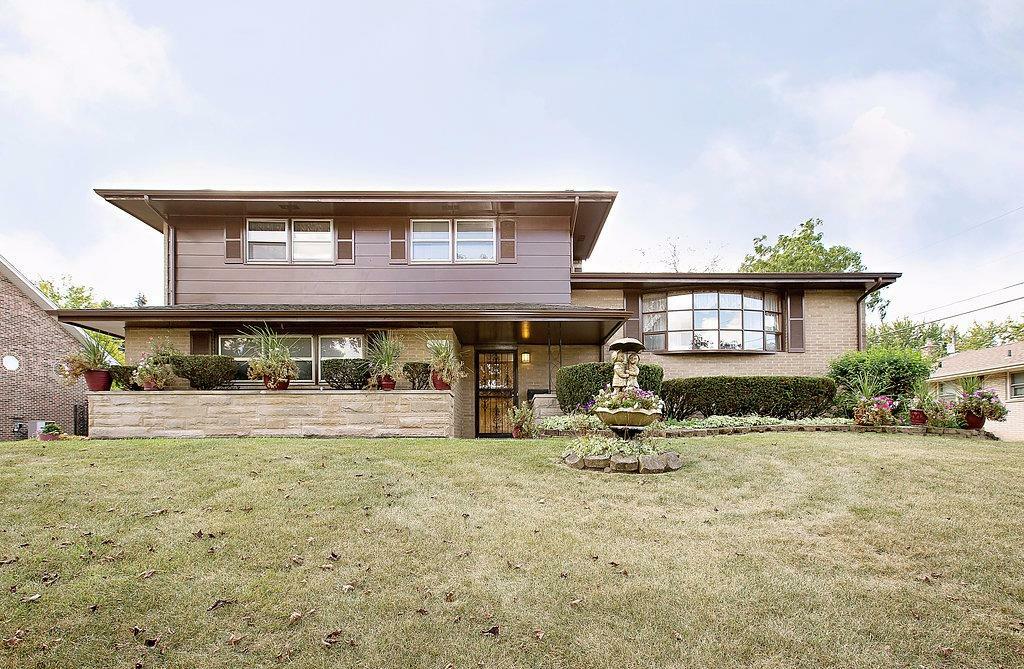 Property Photo: 507 E 78th Place IN 46410