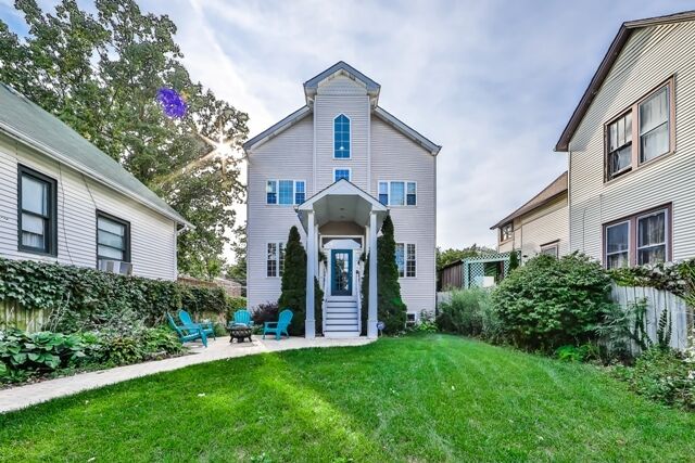 Property Photo:  7224 Hamilton Avenue  IL 60645 