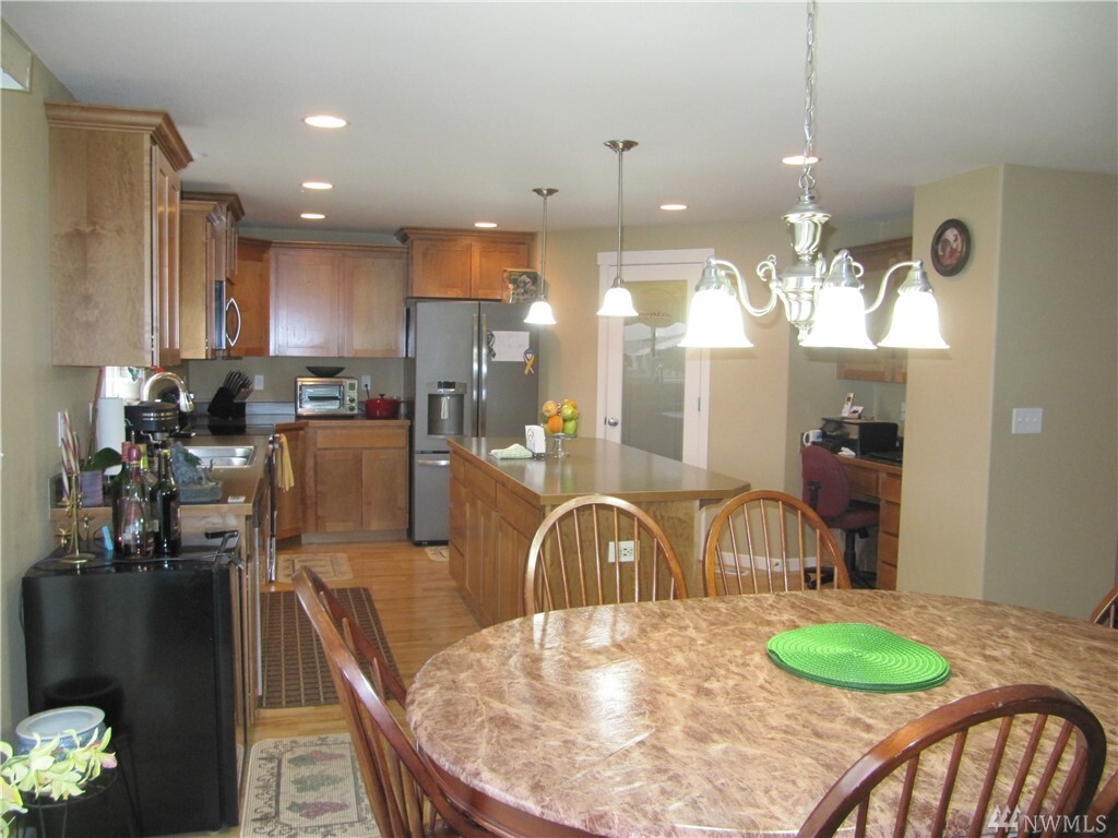 Property Photo: 909 W Polo Ridge Dr WA 98837