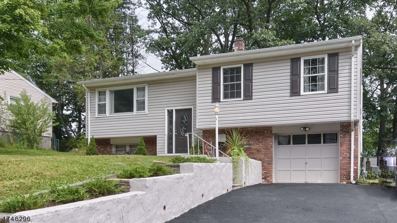 Property Photo:  13 White Meadow Rd  NJ 07866 