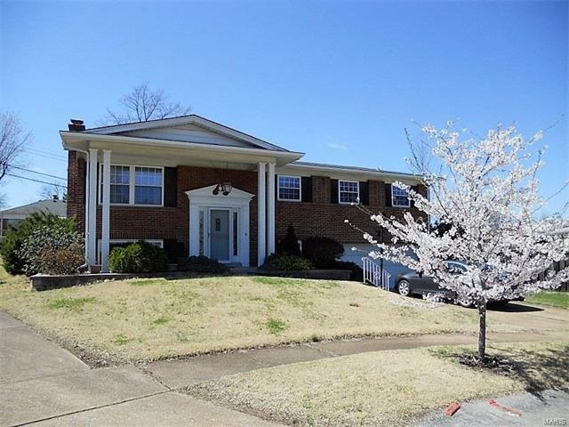 Property Photo: 10746 Brookmere MO 63123