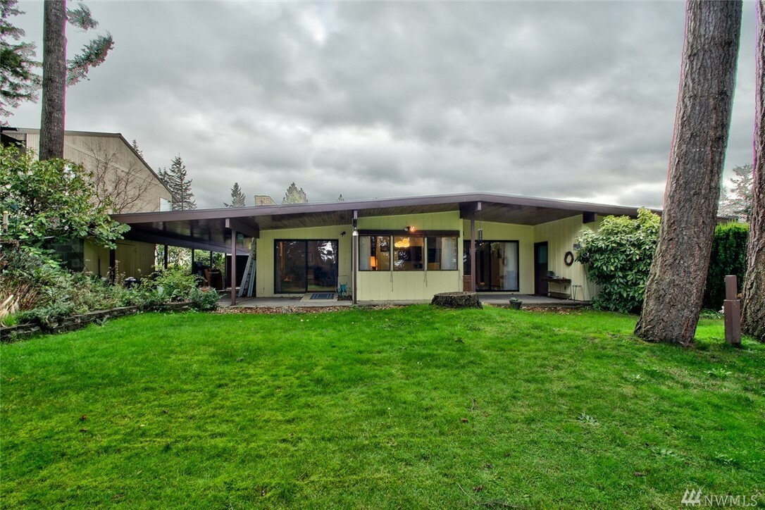 Property Photo:  16415 Fairway Dr  WA 98233 