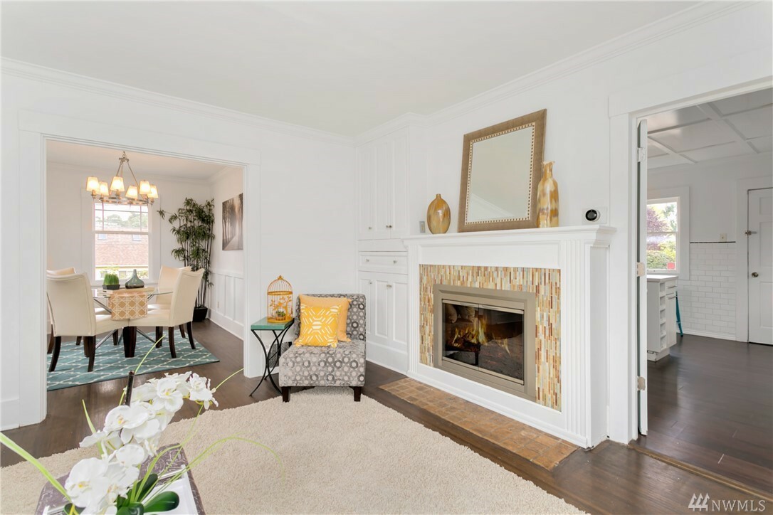 Property Photo: 2621 E Pine St WA 98122