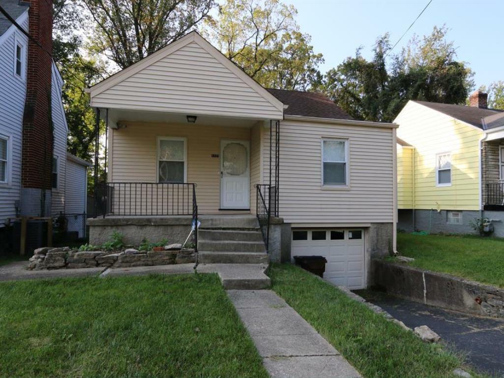 Property Photo:  3943 Oak Avenue  OH 45236 