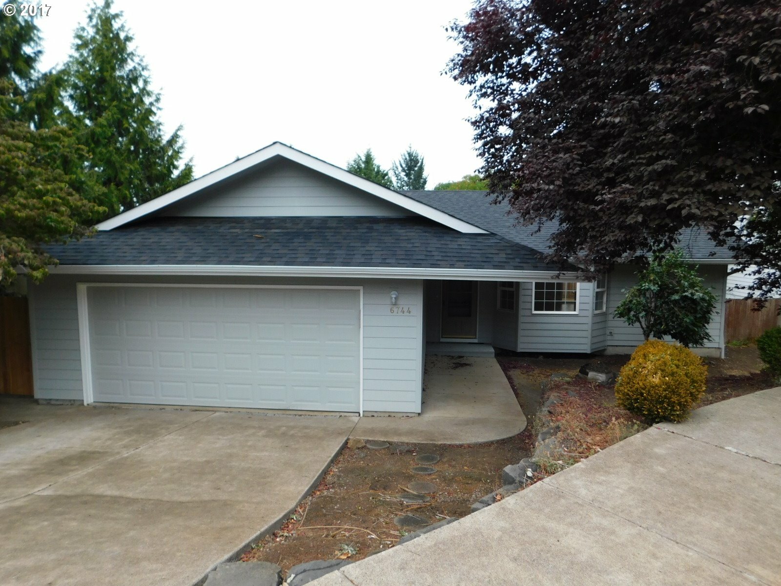 Property Photo:  6744 Bluebelle Ct  OR 97478 