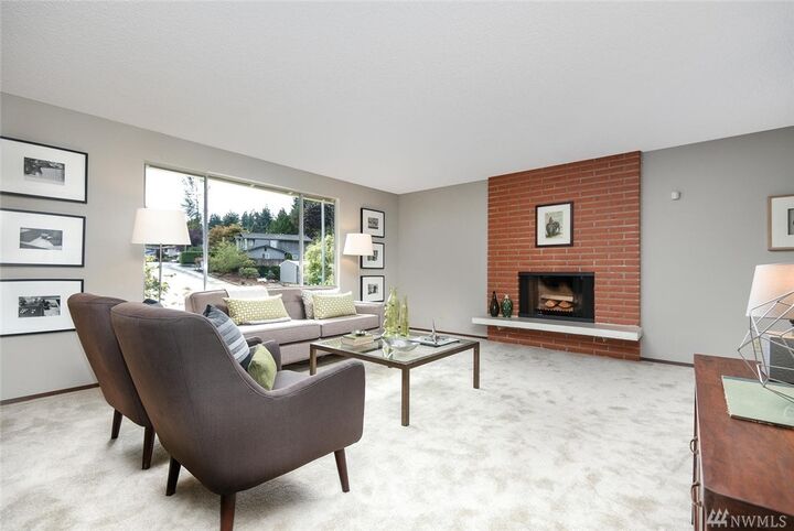 Property Photo: 14104 NE 77th Street WA 98052