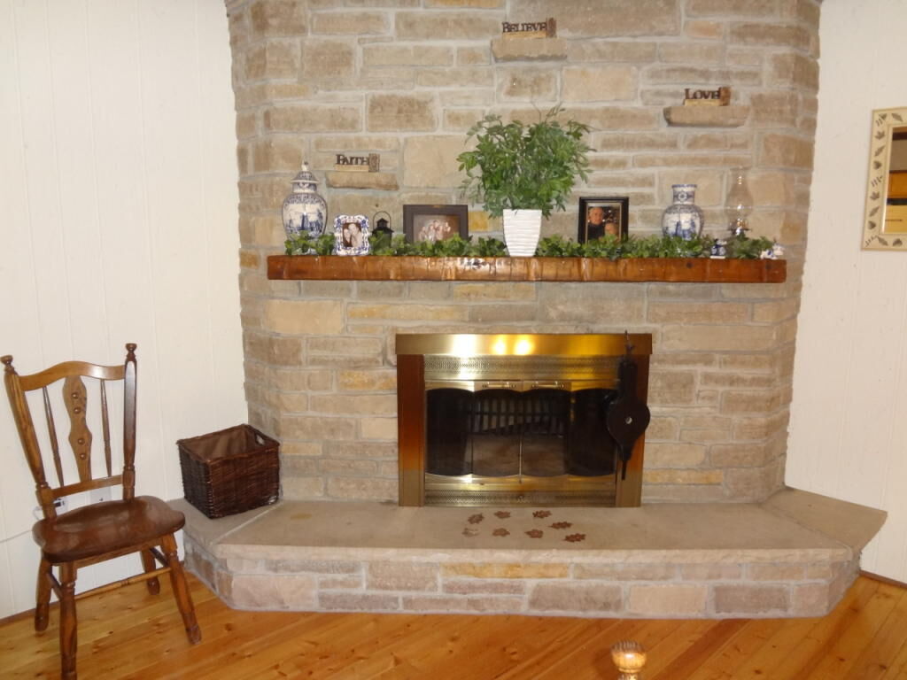 Property Photo:  1004 Ellsworth St  WI 53032 