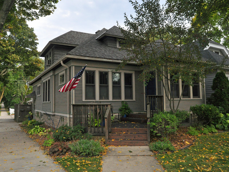 Property Photo: 3300 S New York Ave 3300A WI 53207