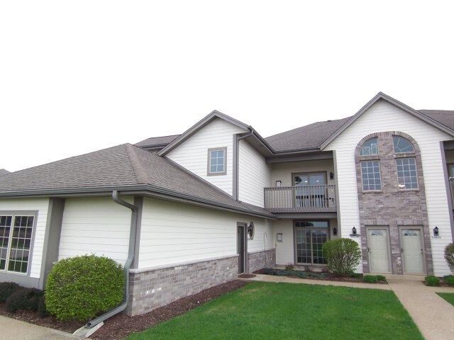Property Photo: W190n16188 Andrea Way WI 53037-8921