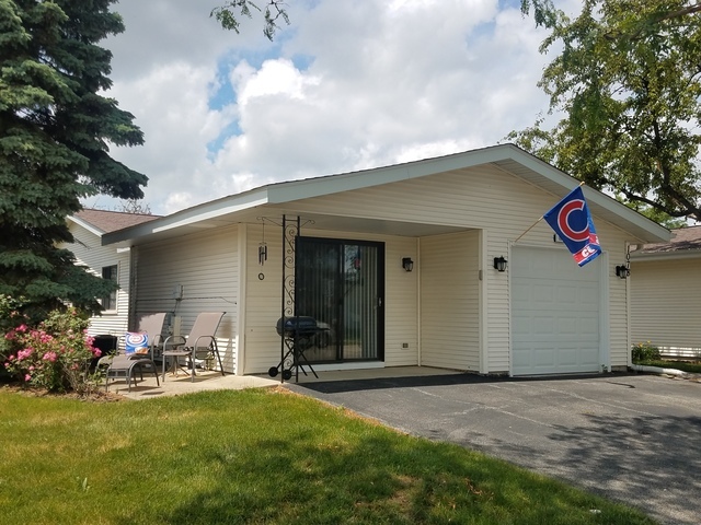 Property Photo:  1078 Shannock Lane  IL 60193 