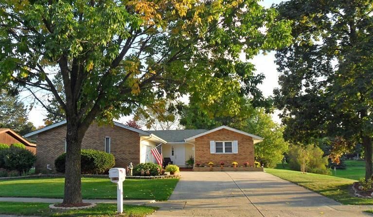 Property Photo: 1065 E Greenwood Avenue IN 46307