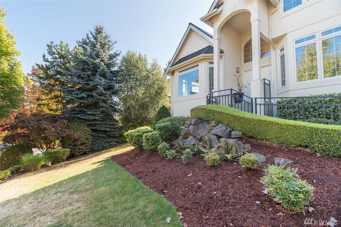 Property Photo:  18203 NW Montreux Dr  WA 98027 