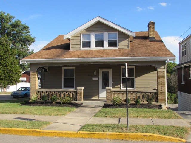 Property Photo:  201 W Walnut Street  KY 41071 