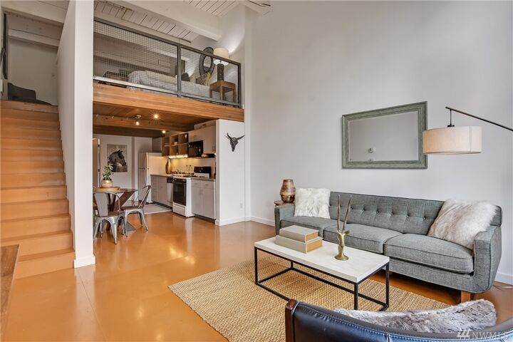 Property Photo: 66 Bell St 210 WA 98121