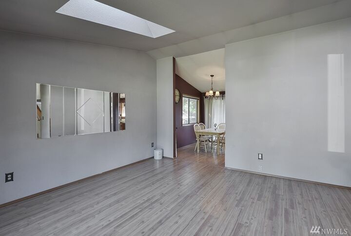 Property Photo:  11304 148th St E  WA 98374 