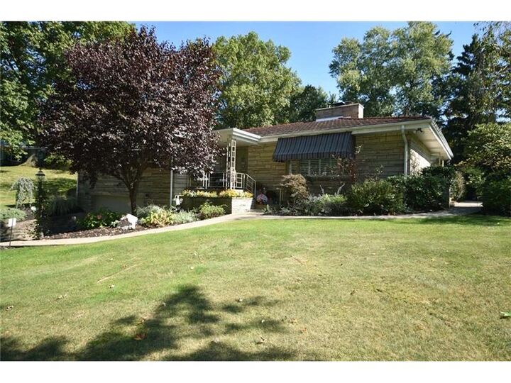2021 Outlook Drive  Upper St. Clair PA 15241 photo