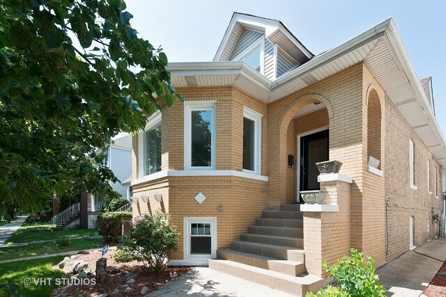 Property Photo:  5326 W Roscoe Street  IL 60641 