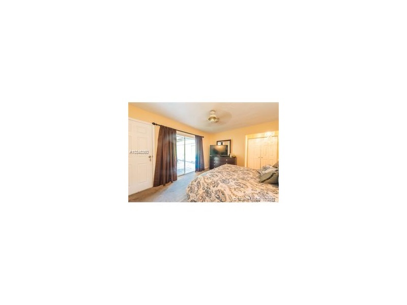 Property Photo: 8801 N Bermuda Dr FL 33025