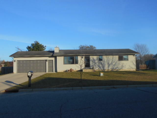 Property Photo:  901 Terry Ct  WI 54656 