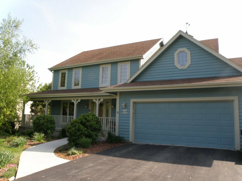 Property Photo: W276n2681 Chicory Ln WI 53072-4389