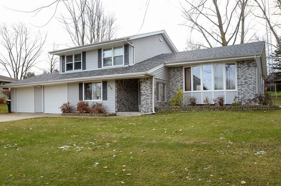 Property Photo:  317 Windell Ave  WI 53010 