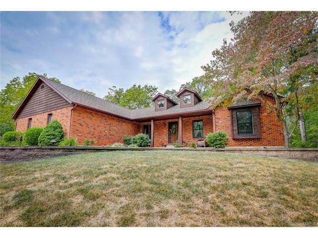 Property Photo: 3 Shady Oak Lane IL 62298