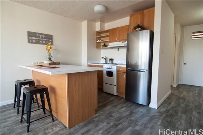 Property Photo:  5122 Likini Street 308  HI 96818 