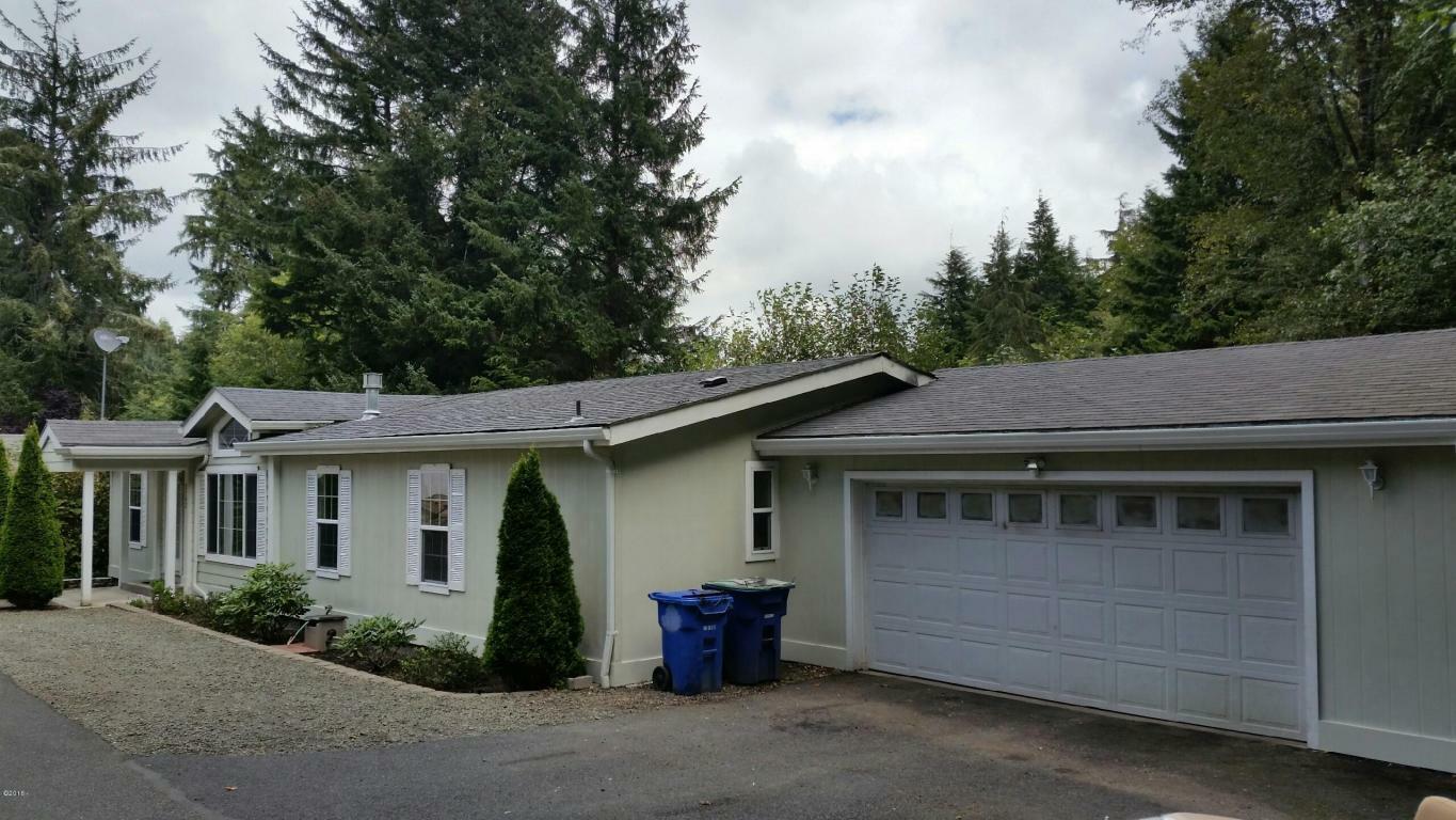 Property Photo: 2742 NE 19th Street OR 97367