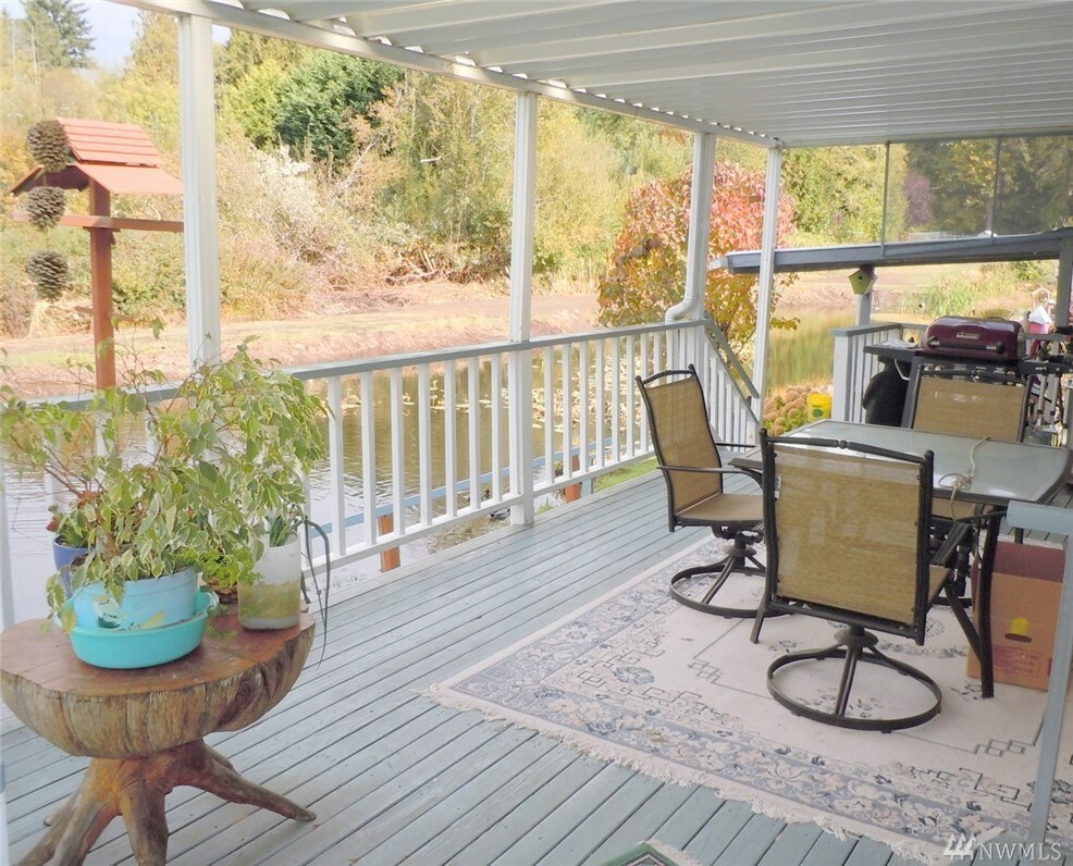 Property Photo: 682 NE Libra Lane WA 98311