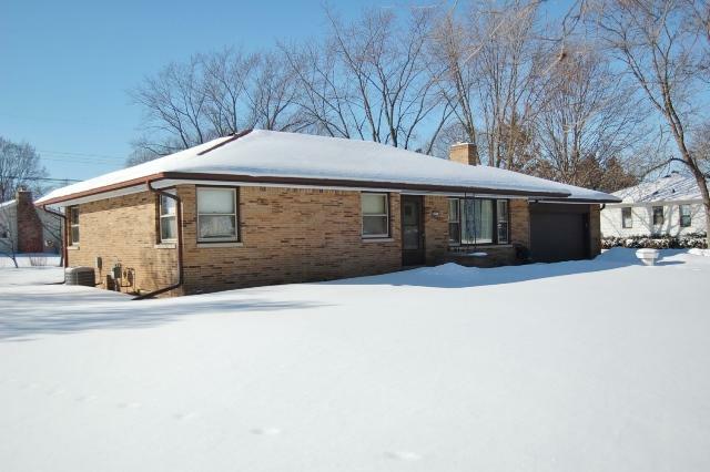 Property Photo:  205 Westmoor Dr  WI 53005 