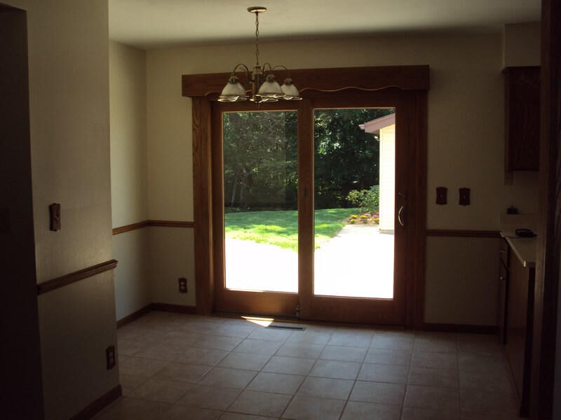 Property Photo: 8495 S Parknoll Dr WI 53154