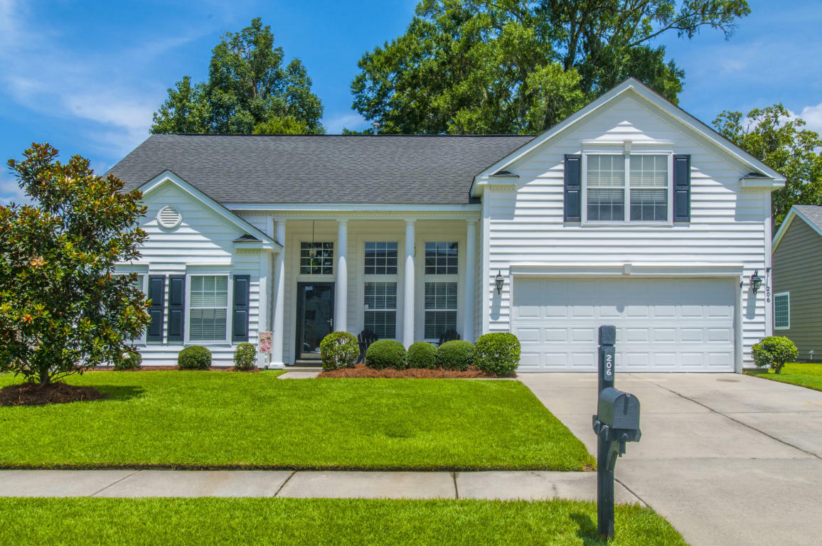 Property Photo:  206 Summer Rain Court  SC 29414 