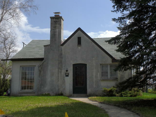 Property Photo: 2176 S 106th St WI 53227-1229