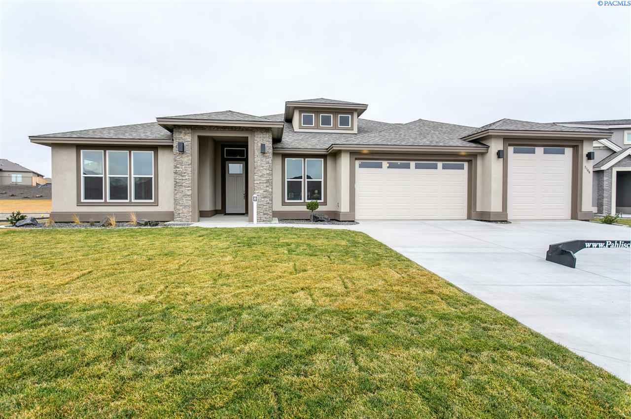 Property Photo:  2766 Grayhawk Loop  WA 99354 