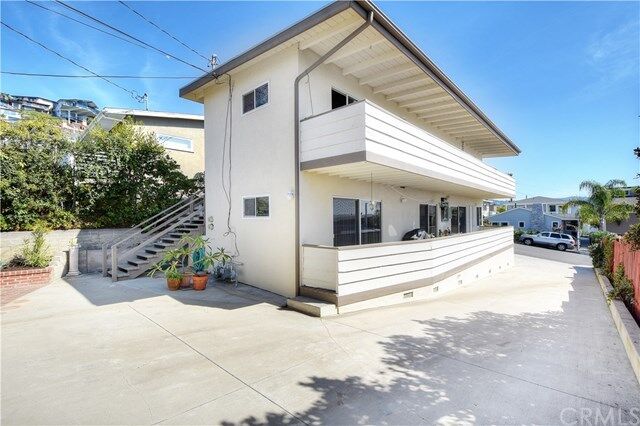 Property Photo: 284 Chiquita Street CA 92651