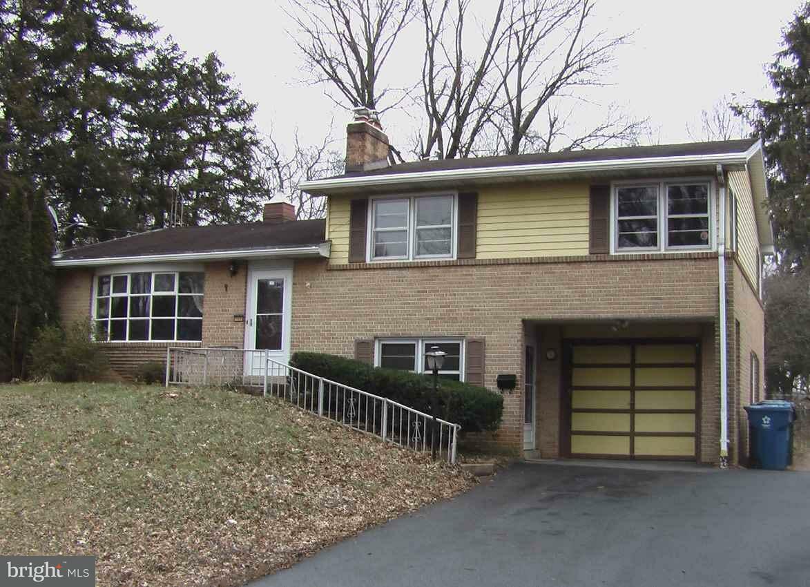 Property Photo:  509 Miller Avenue  PA 17055 