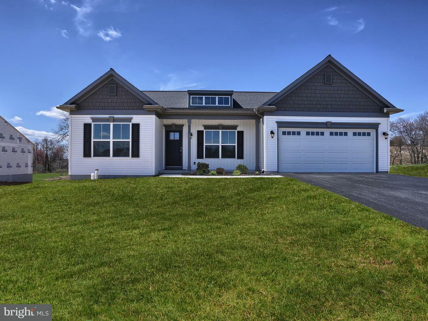 Property Photo: 832 Briar Rose Avenue PA 17046