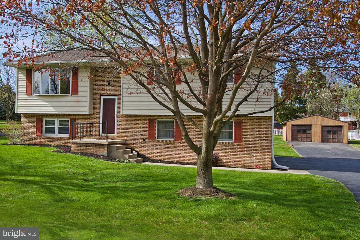 Property Photo: 909 Liberty Court PA 17552