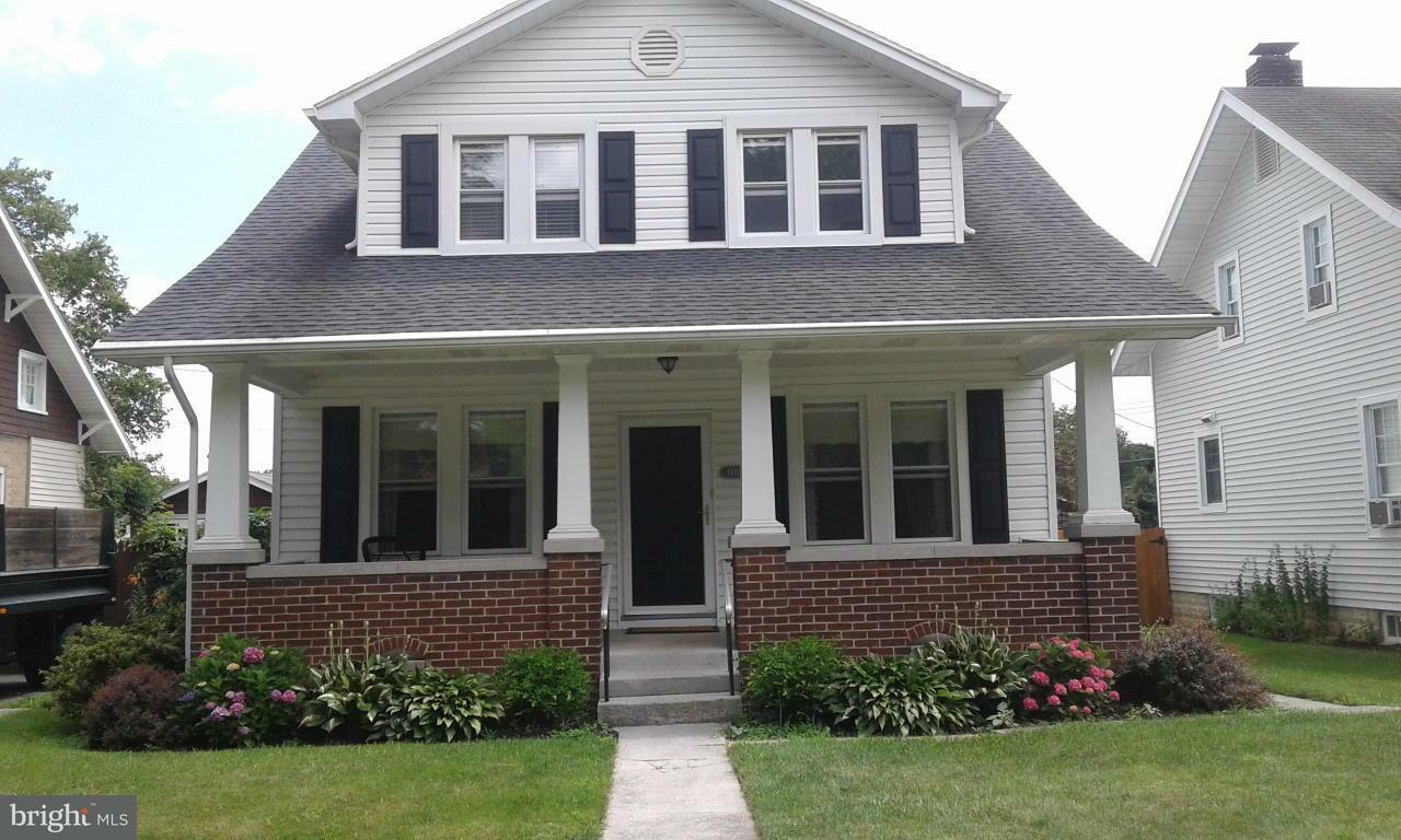 Property Photo:  1410 Oak Street  PA 17042 