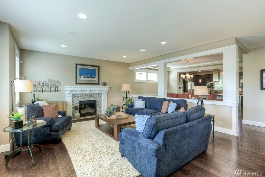 Property Photo: 12430 NE 152nd St 149 WA 98072
