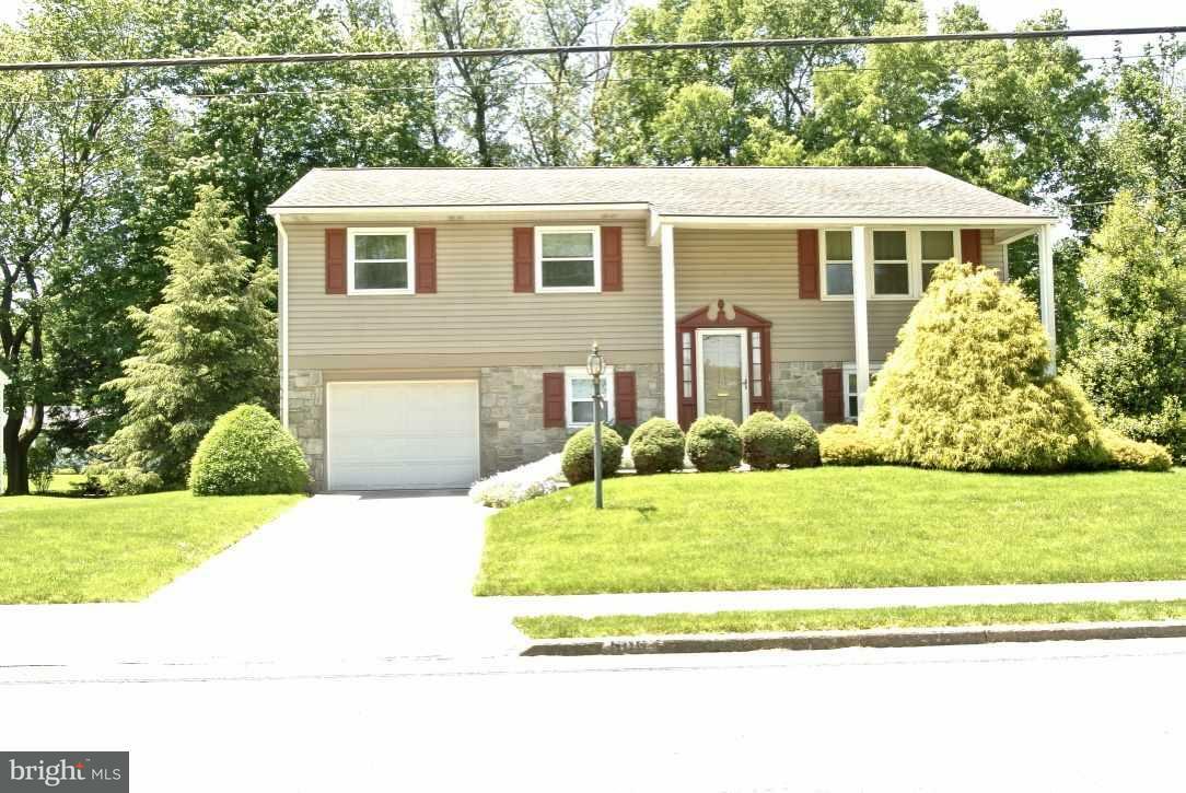 Property Photo:  606 Henry Street  PA 17055 