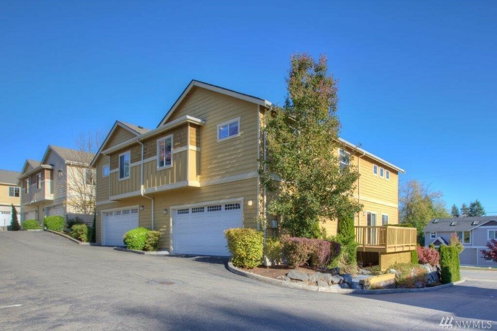 Property Photo:  9537 Slater Ave NE  WA 98033 