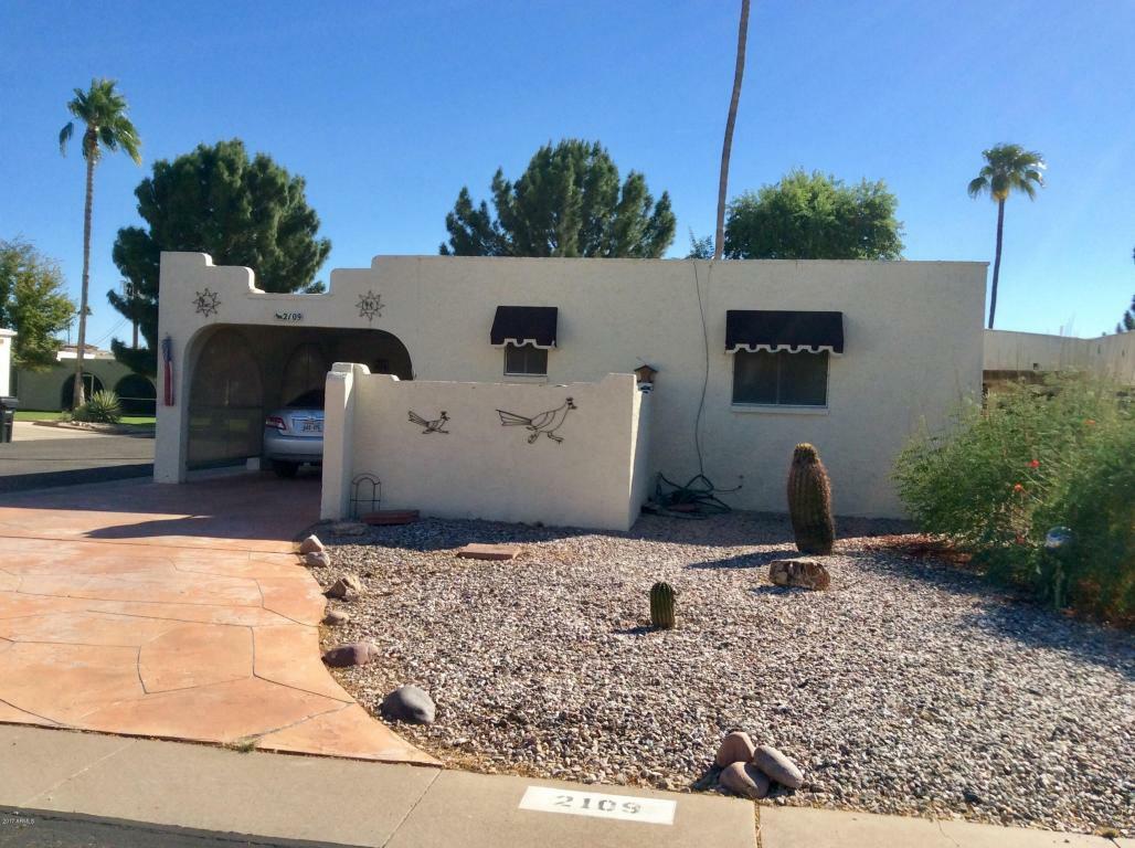 Property Photo:  2109 N Recker Road  AZ 85215 