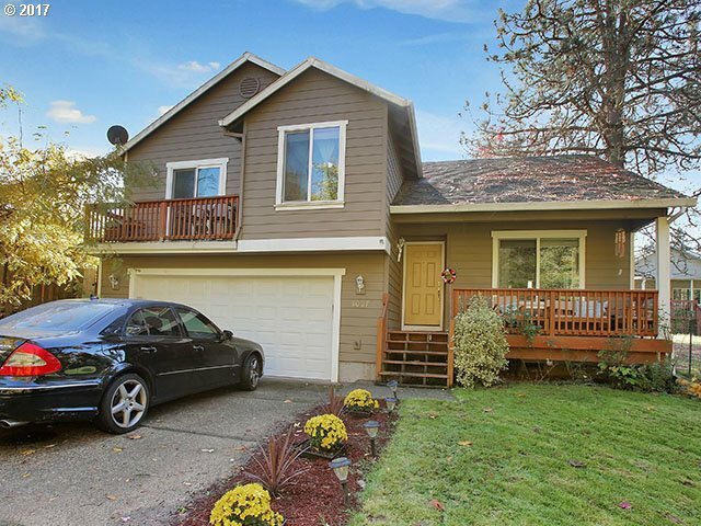 Property Photo:  1007 SW 197th Ave  OR 97003 