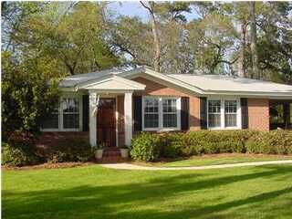 Property Photo: 1314 Pembrooke Drive SC 29407