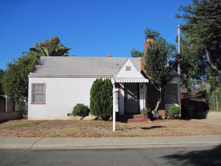 3724 San Carlos Way  Sacramento CA 95820 photo