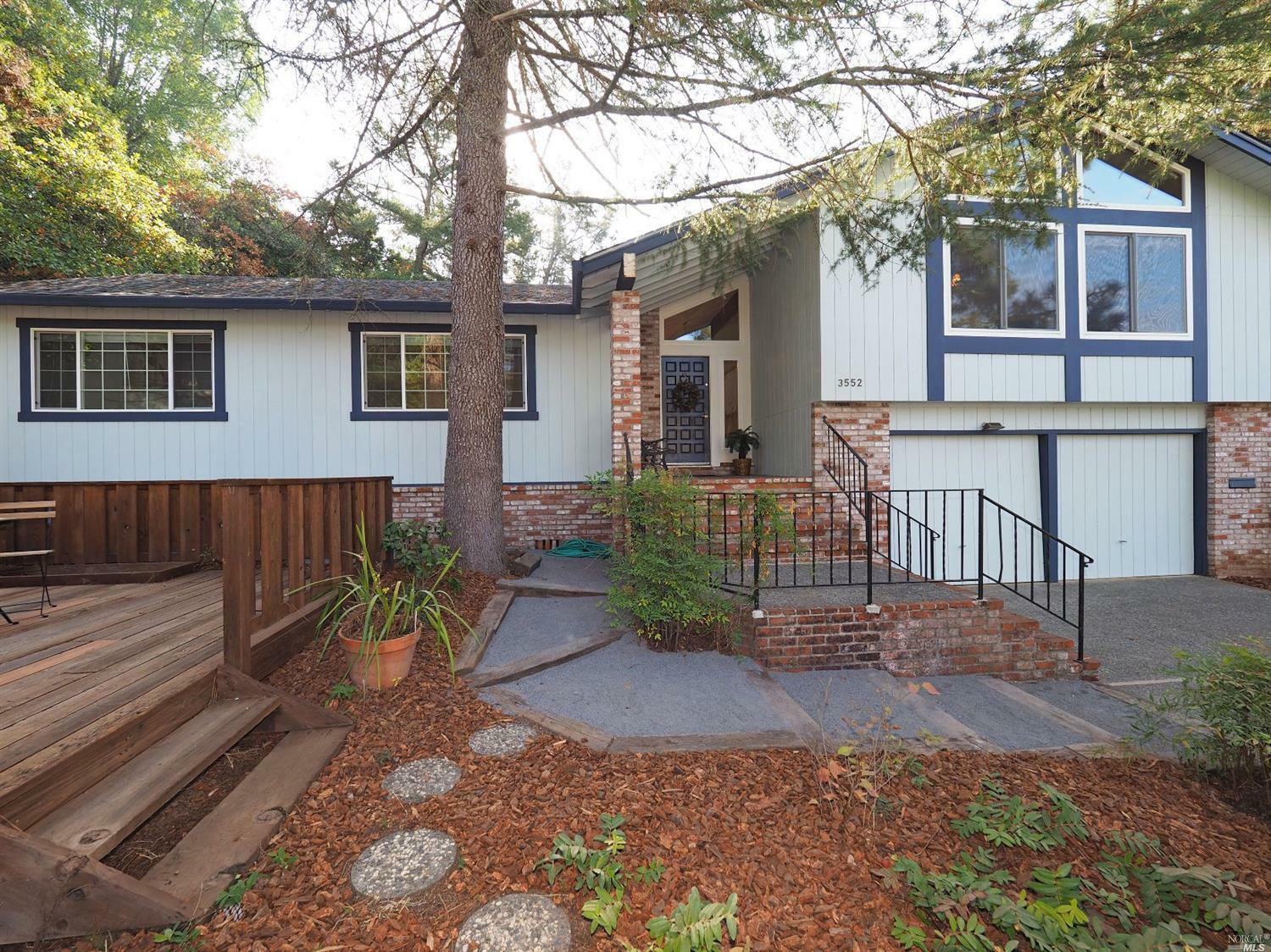 Property Photo: 3552 Glenview Court CA 95404