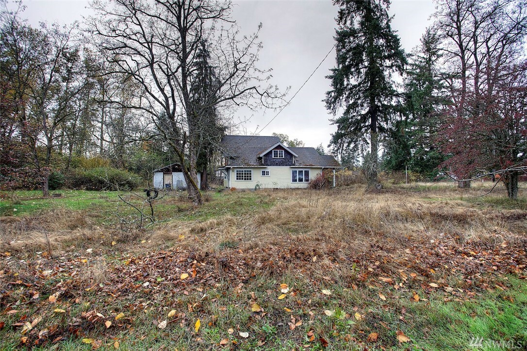 Property Photo:  7 8th Ave E  WA 98445 