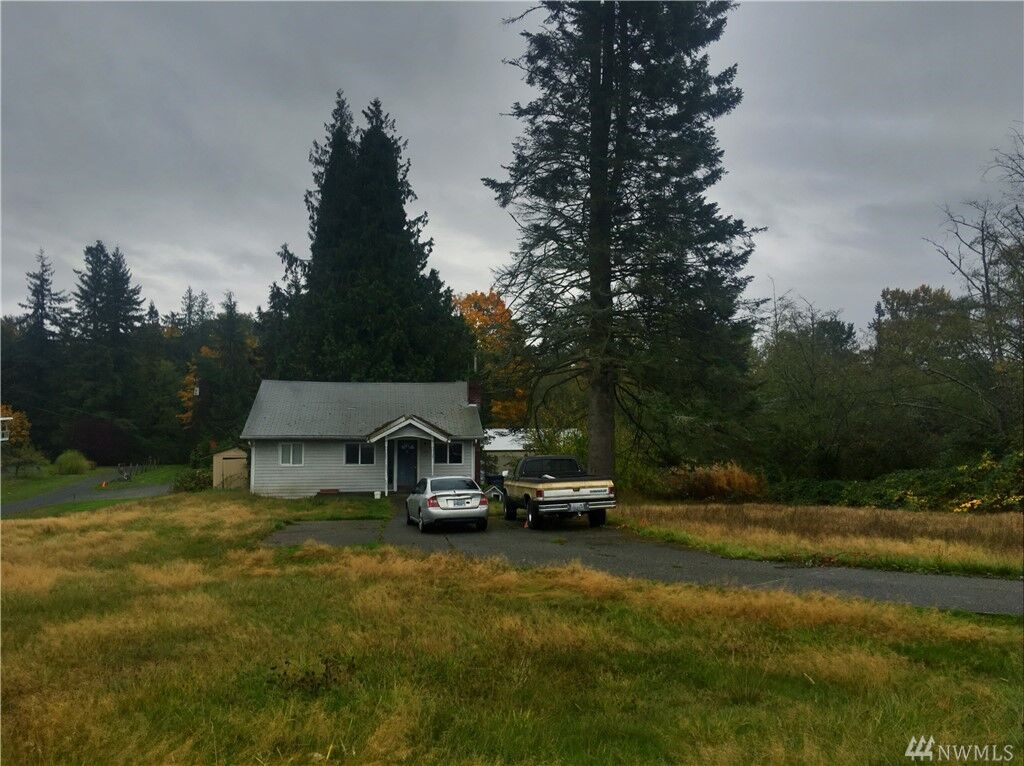 Property Photo: 5207 6th Ave NW WA 98271
